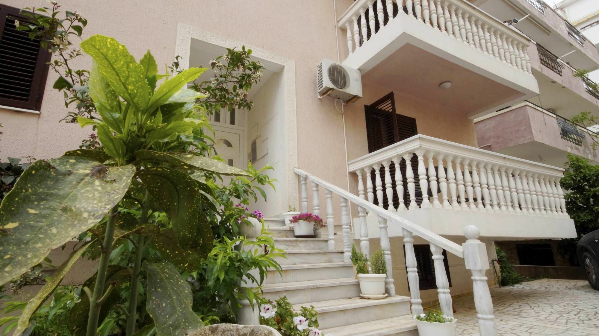 Apartment Glomazic Budva Eksteriør bilde